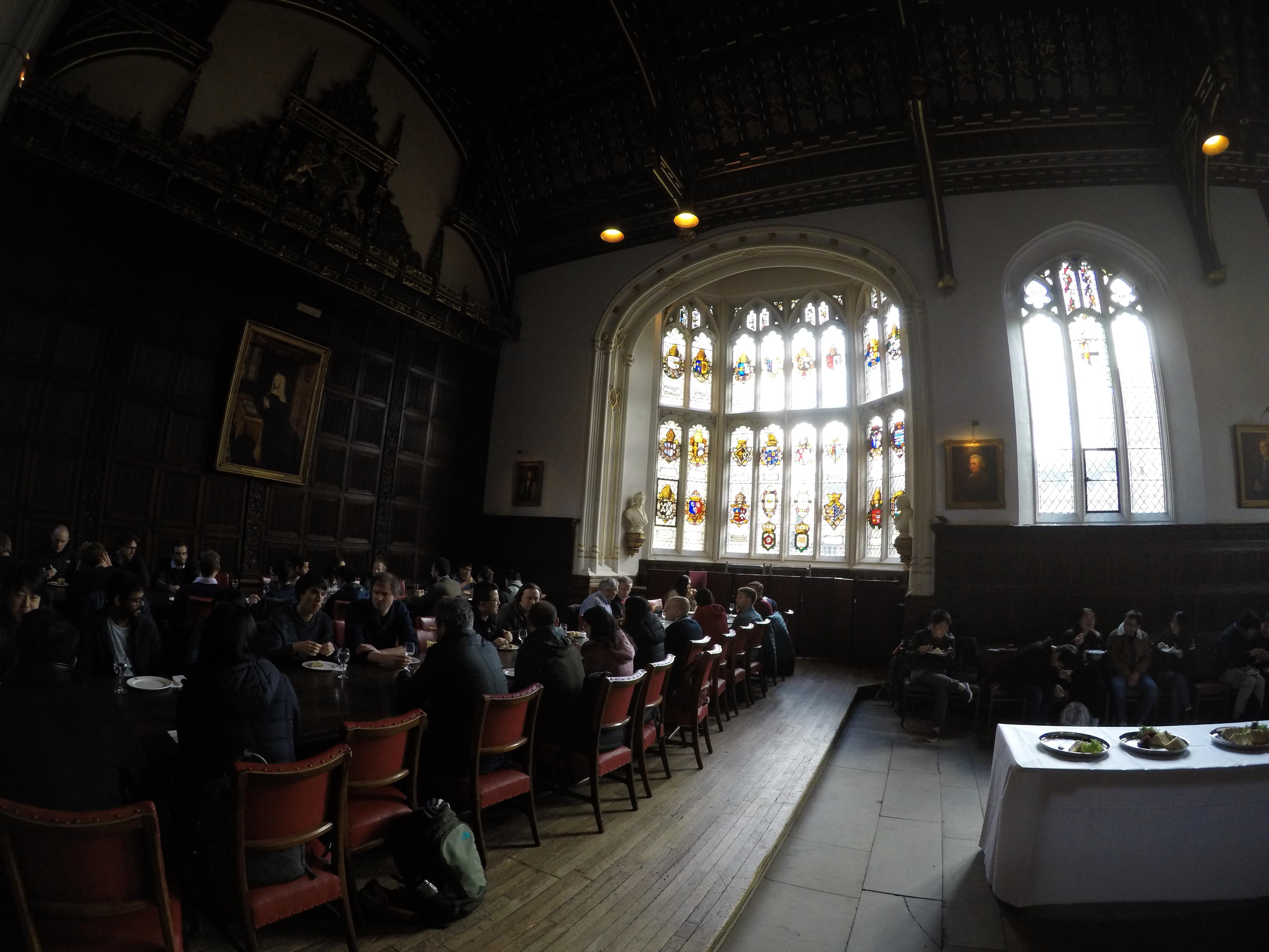 The OE group had illuminating discussions over lunch, in St John's College. Optoelectronics Spring School 2018