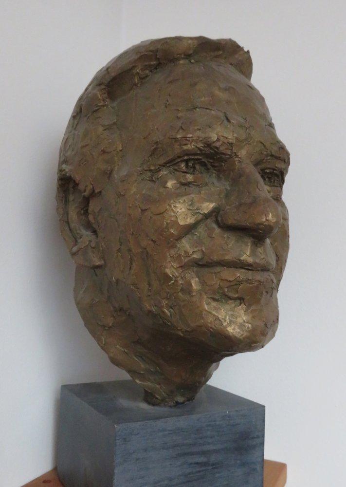 Dr Abe Yoffe sculpture
